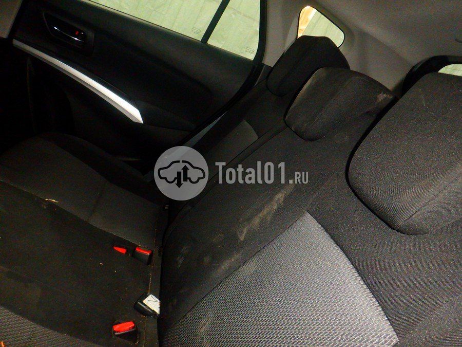 Фото Suzuki SX4 84