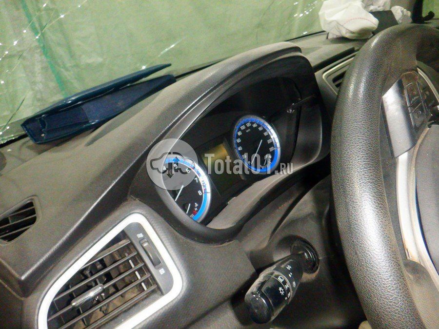 Фото Suzuki SX4 100