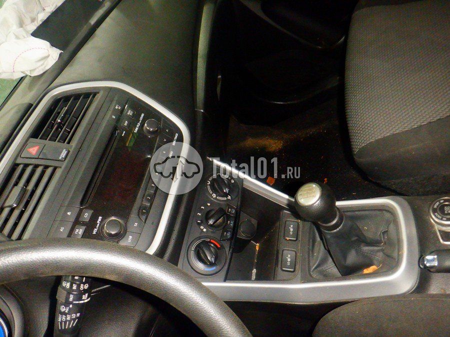 Фото Suzuki SX4 104