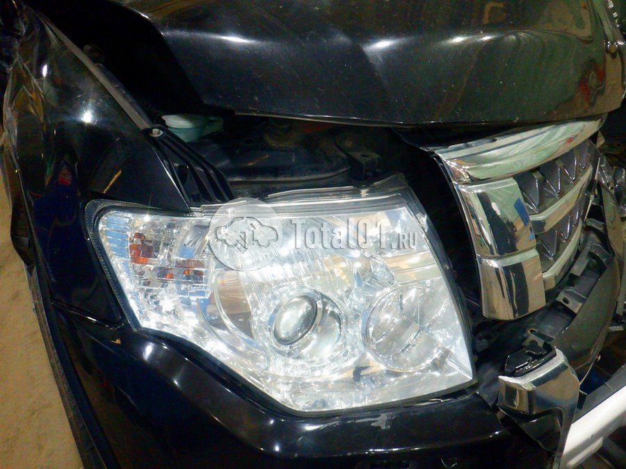 Фото Mitsubishi Pajero 310
