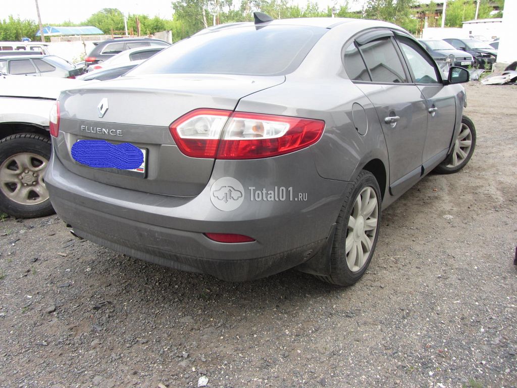 Фото Renault Fluence 10