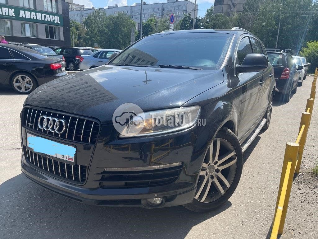 Фото Audi Q7 2
