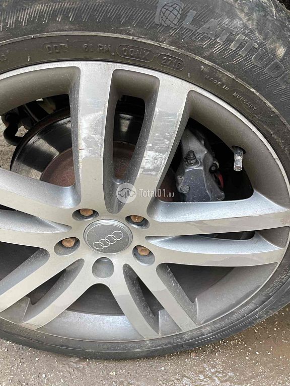Фото Audi Q7 4