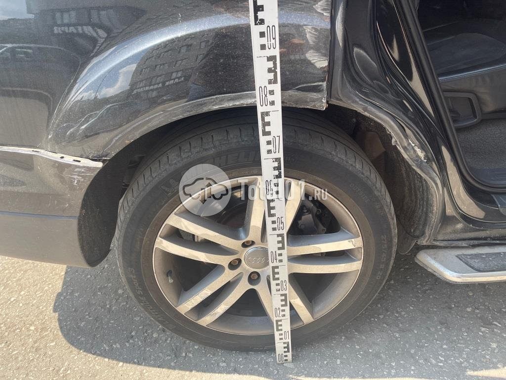 Фото Audi Q7 8