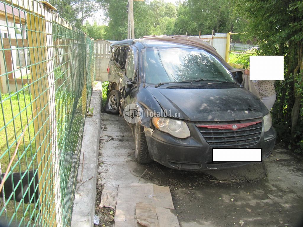 Фото Chrysler Town & Country 2