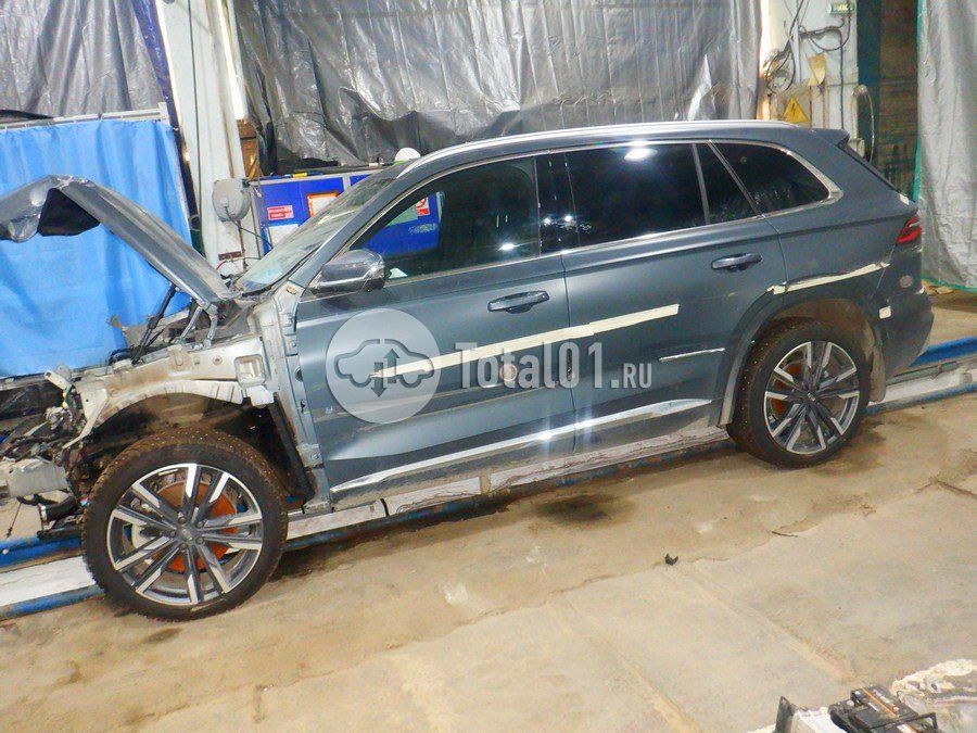 Фото Geely Monjaro 10