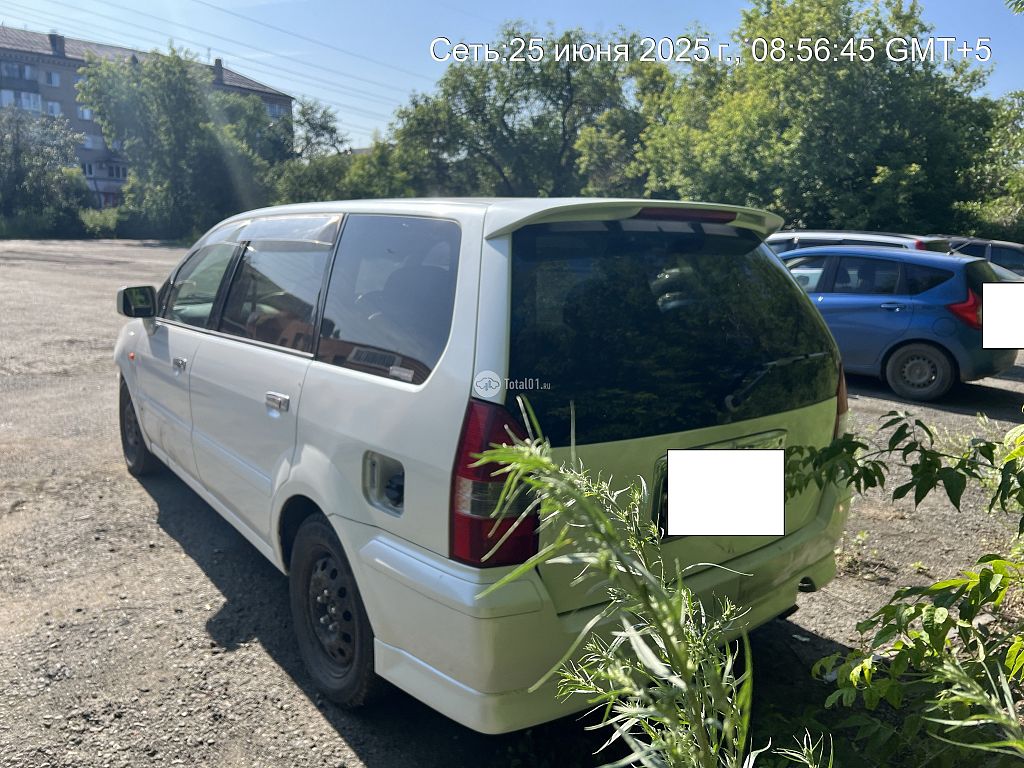 Фото Mitsubishi Chariot Grandis 6