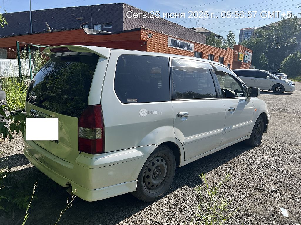 Фото Mitsubishi Chariot Grandis 8
