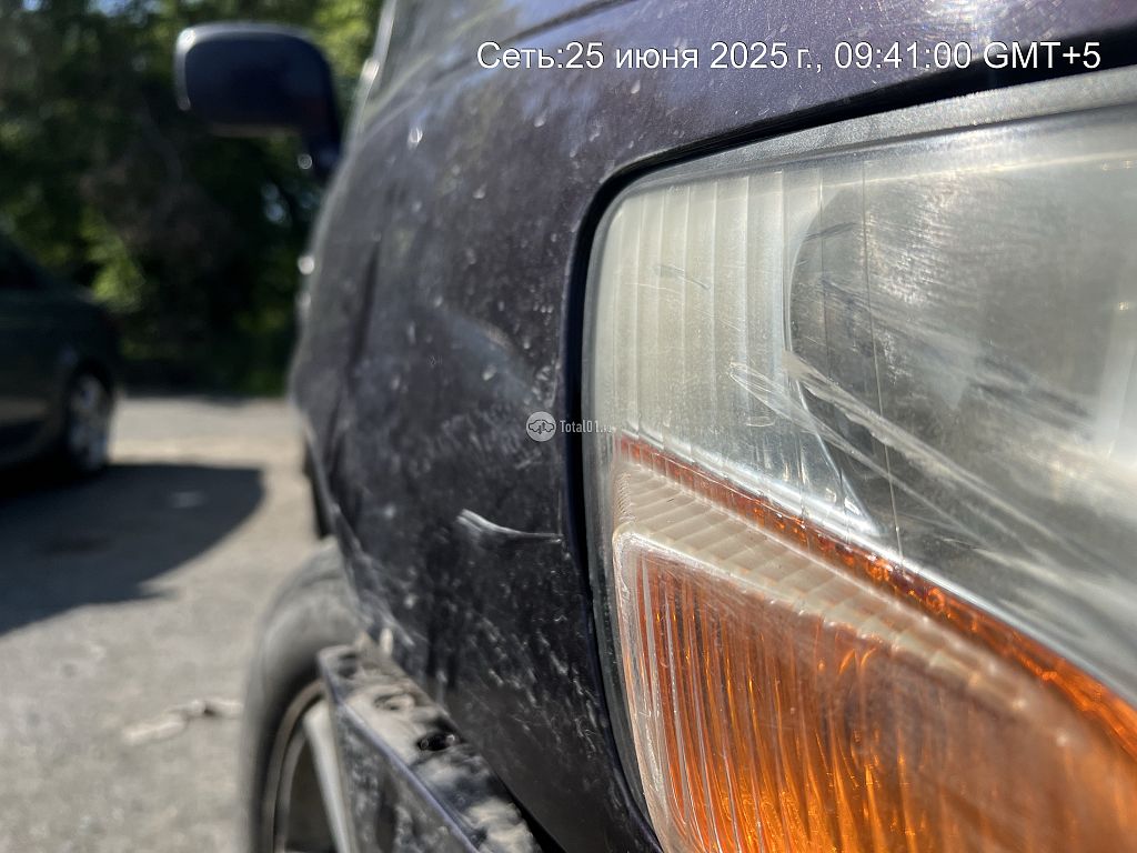 Фото Nissan Bassara 98