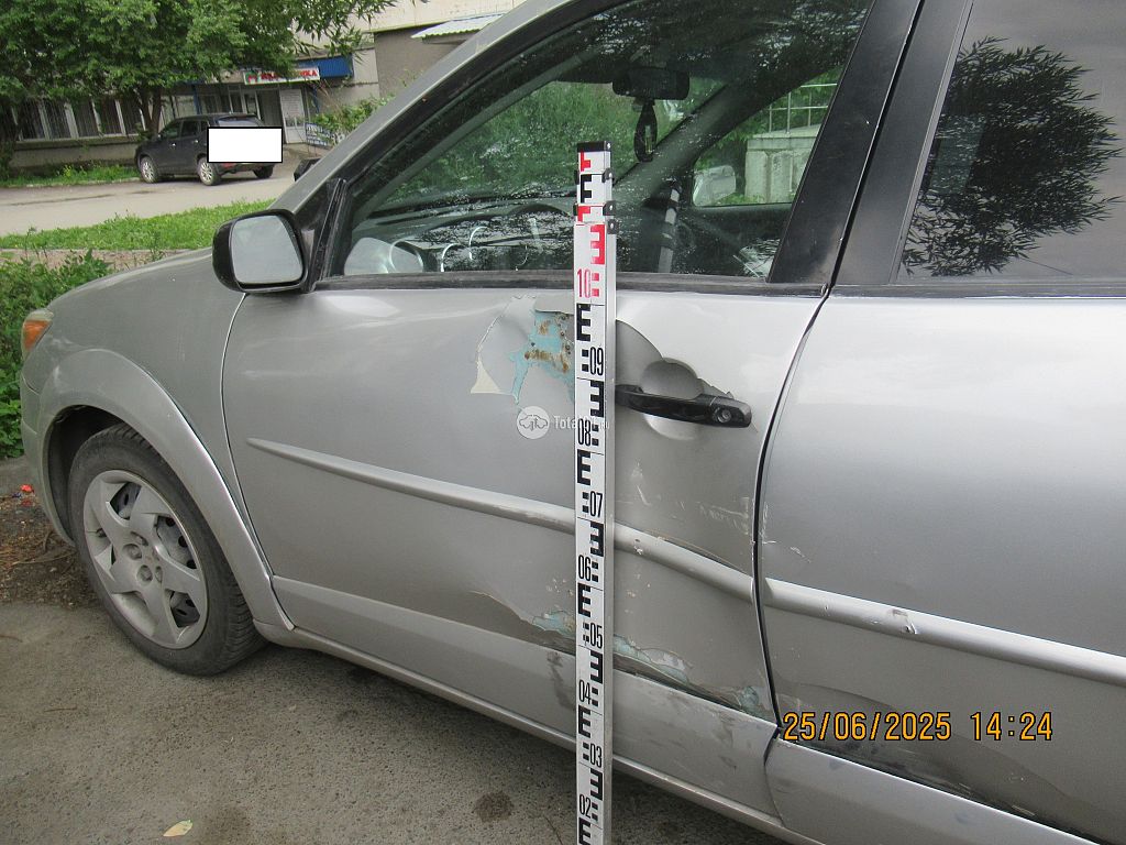 Фото Pontiac Vibe 4
