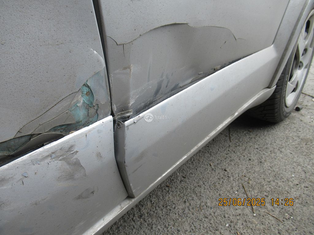 Фото Pontiac Vibe 38