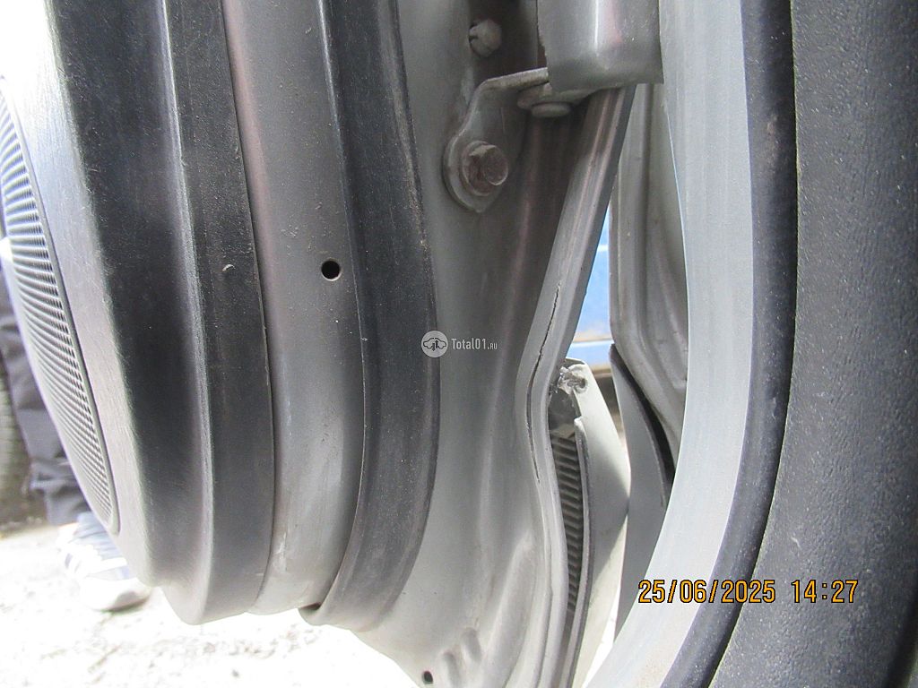 Фото Pontiac Vibe 90