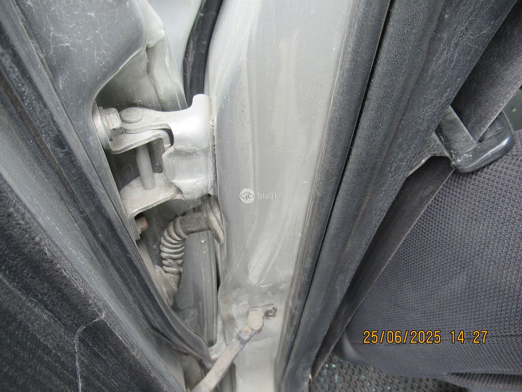 Фото Pontiac Vibe 94