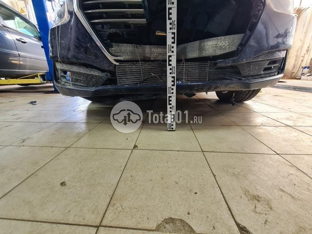 Фото Hyundai Genesis 36