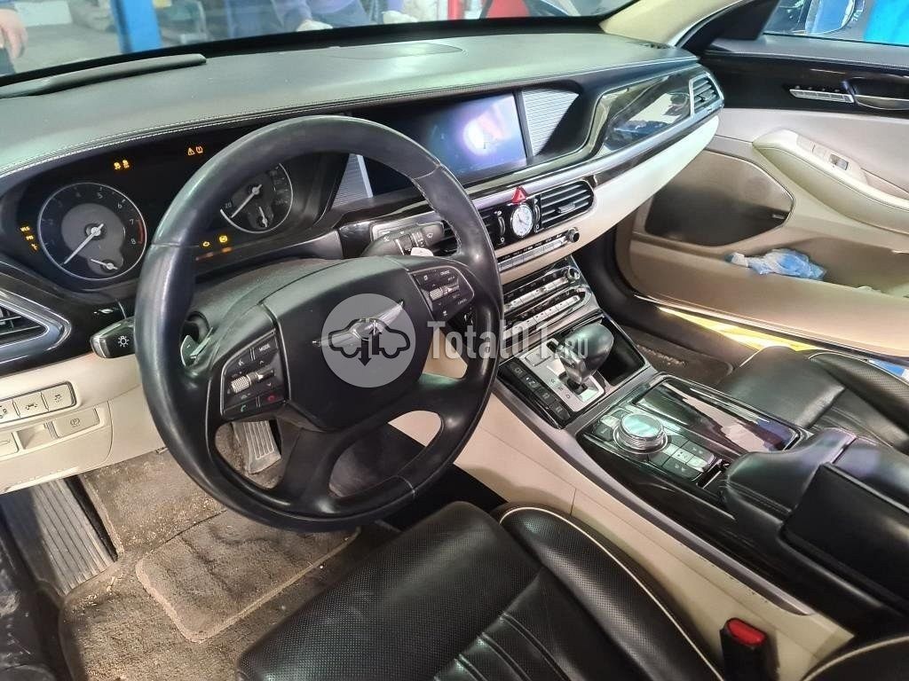 Фото Hyundai Genesis 714