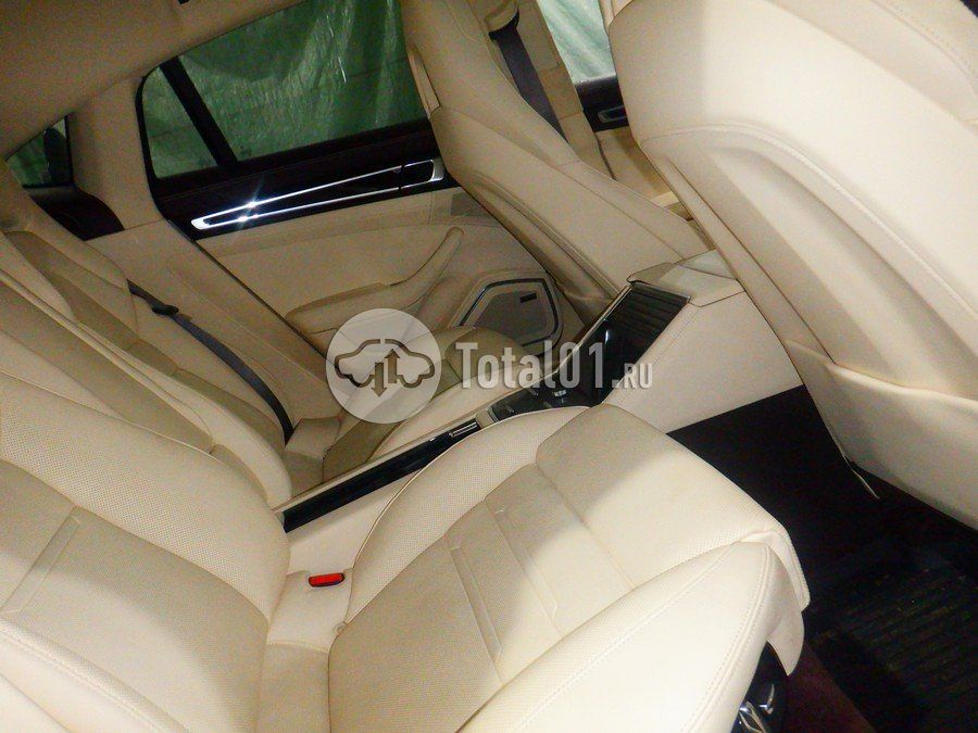 Фото Porsche Panamera 4 54