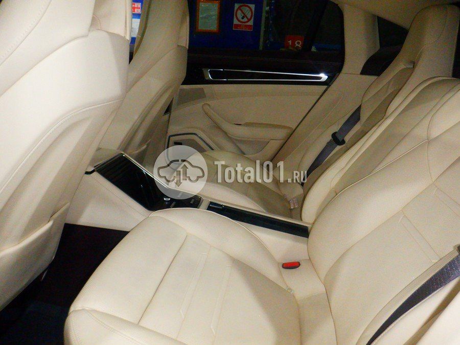Фото Porsche Panamera 4 104