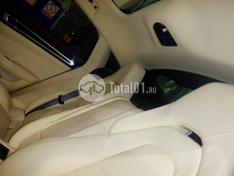 Фото Porsche Panamera 4 106