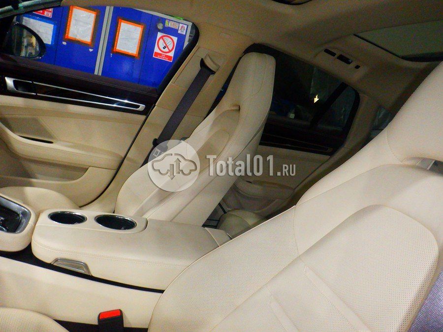 Фото Porsche Panamera 4 122