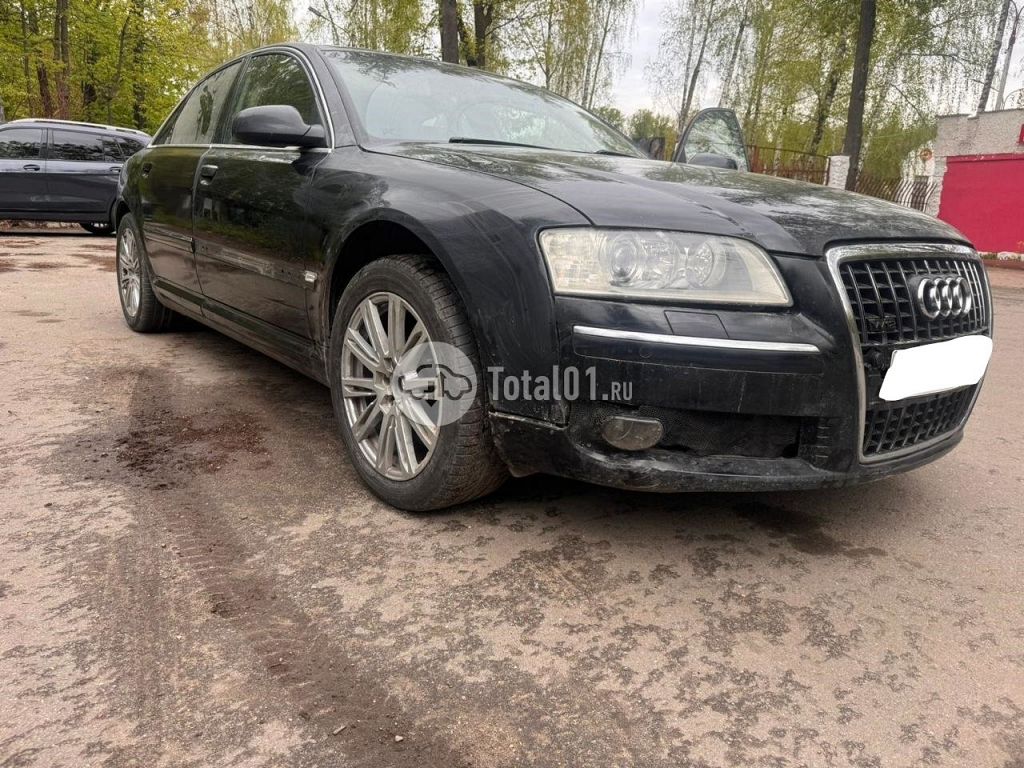 Фото Audi A8 2