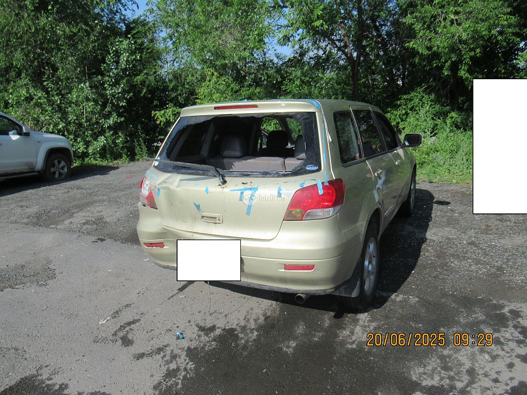 Фото Mitsubishi Airtrek 4