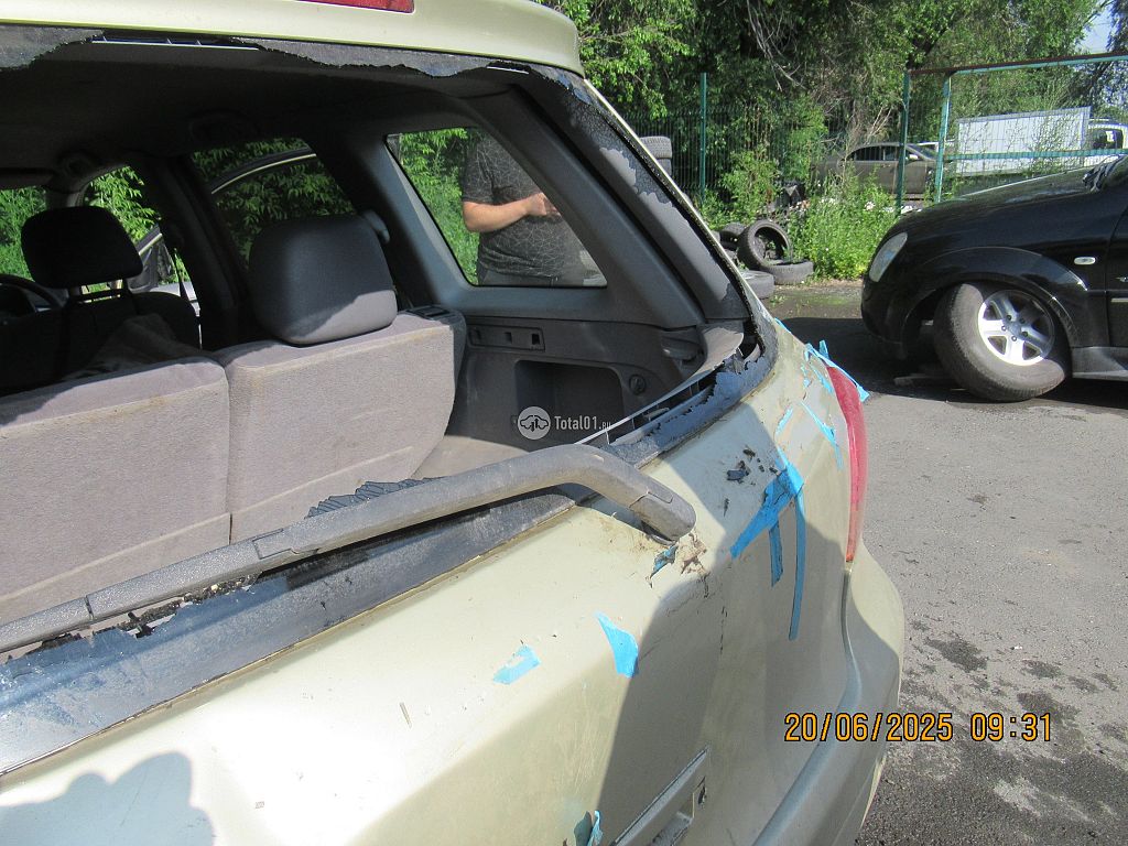 Фото Mitsubishi Airtrek 20