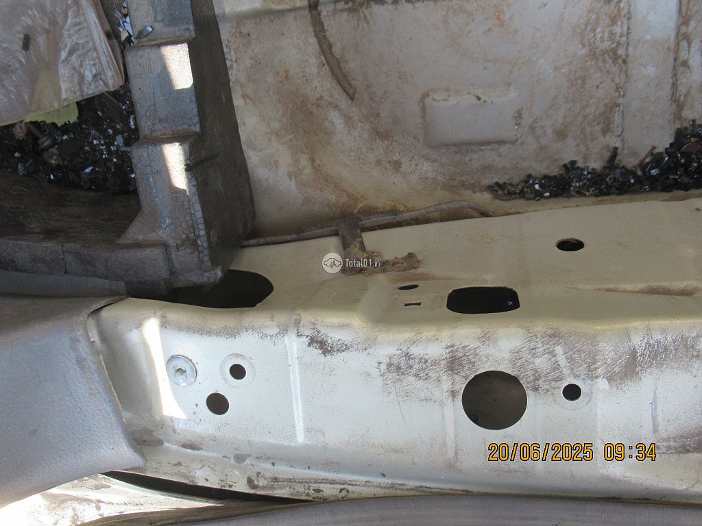 Фото Mitsubishi Airtrek 70