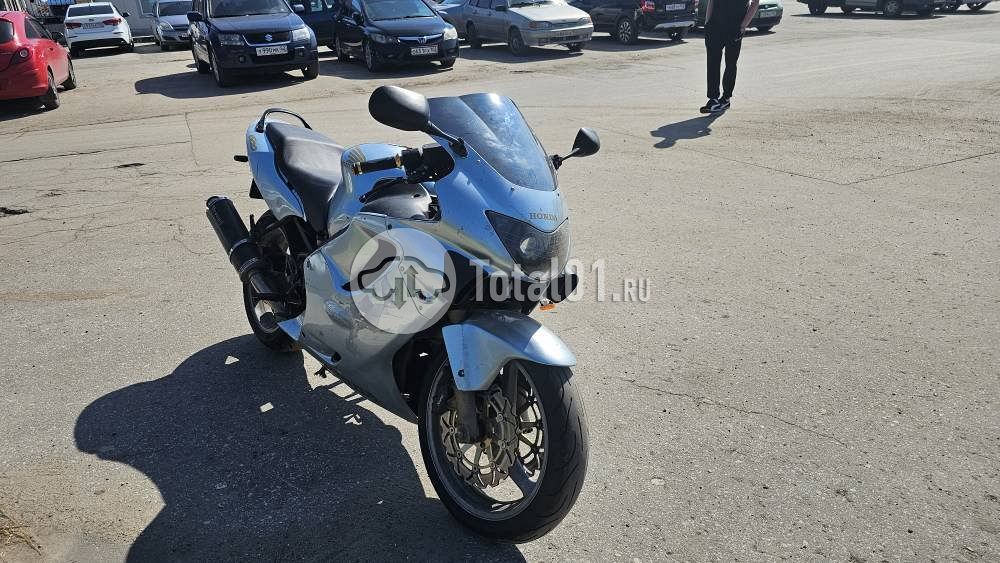 Фото Honda CBR600F 2