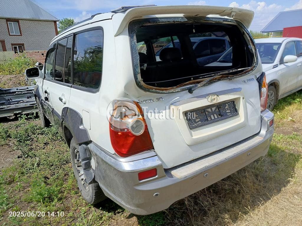 Фото Hyundai Terracan 6