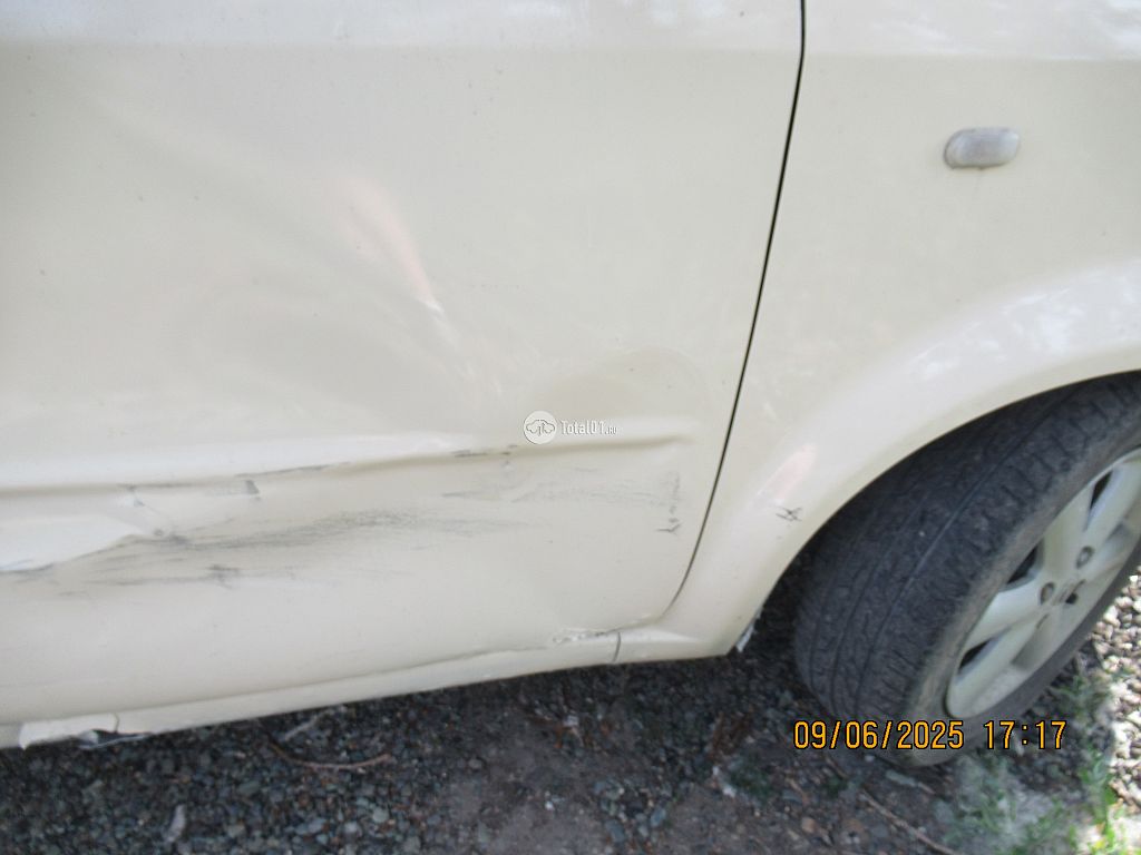 Фото Nissan Cube 78
