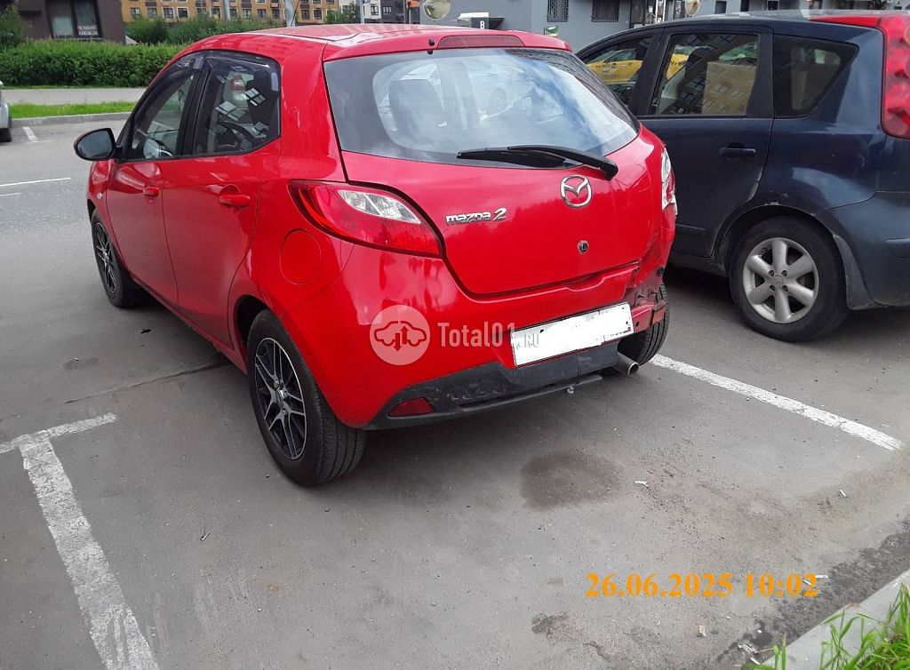 Фото Mazda 2 4