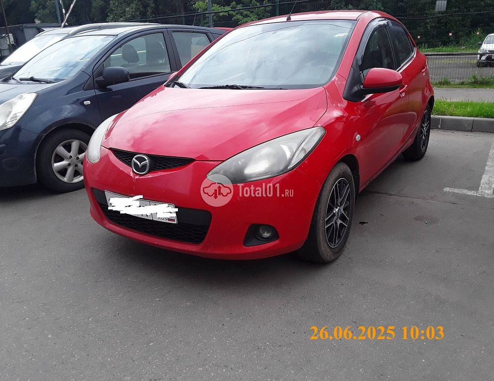 Фото Mazda 2 6