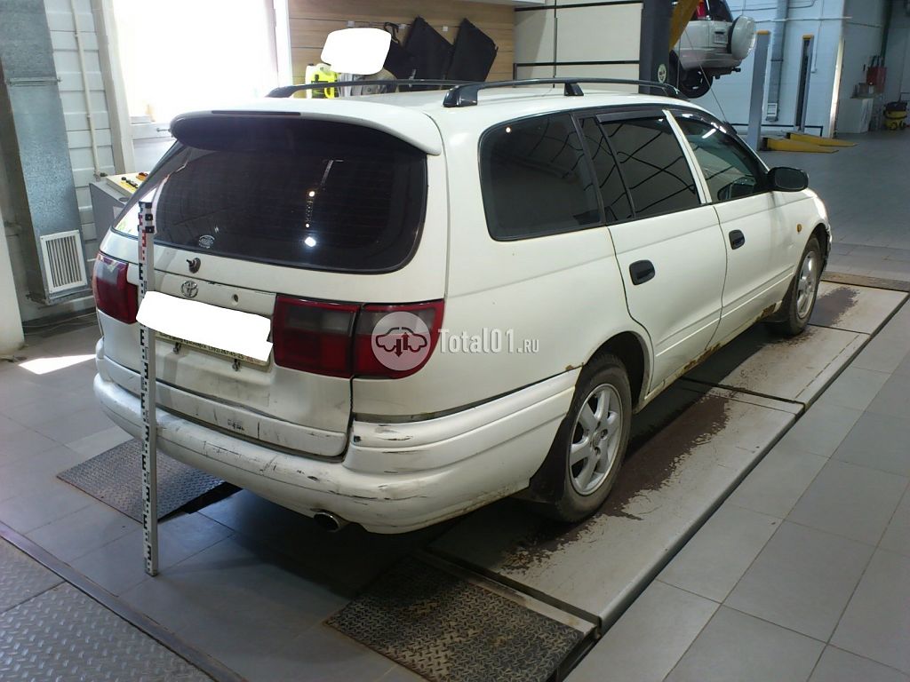 Фото Toyota Caldina 6