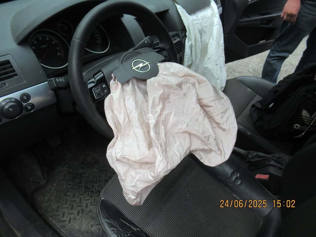 Фото Opel Astra 22