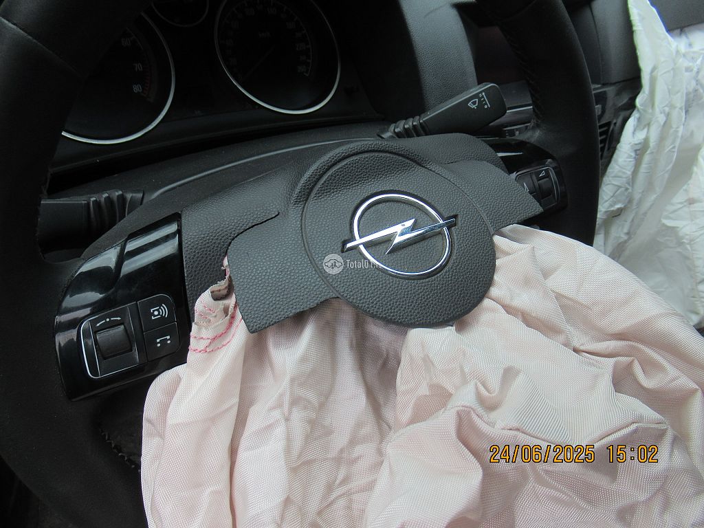 Фото Opel Astra 24