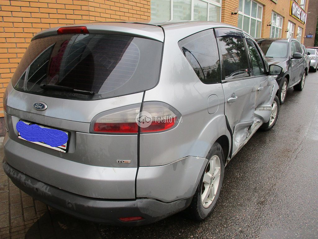 Фото Ford S-MAX 6