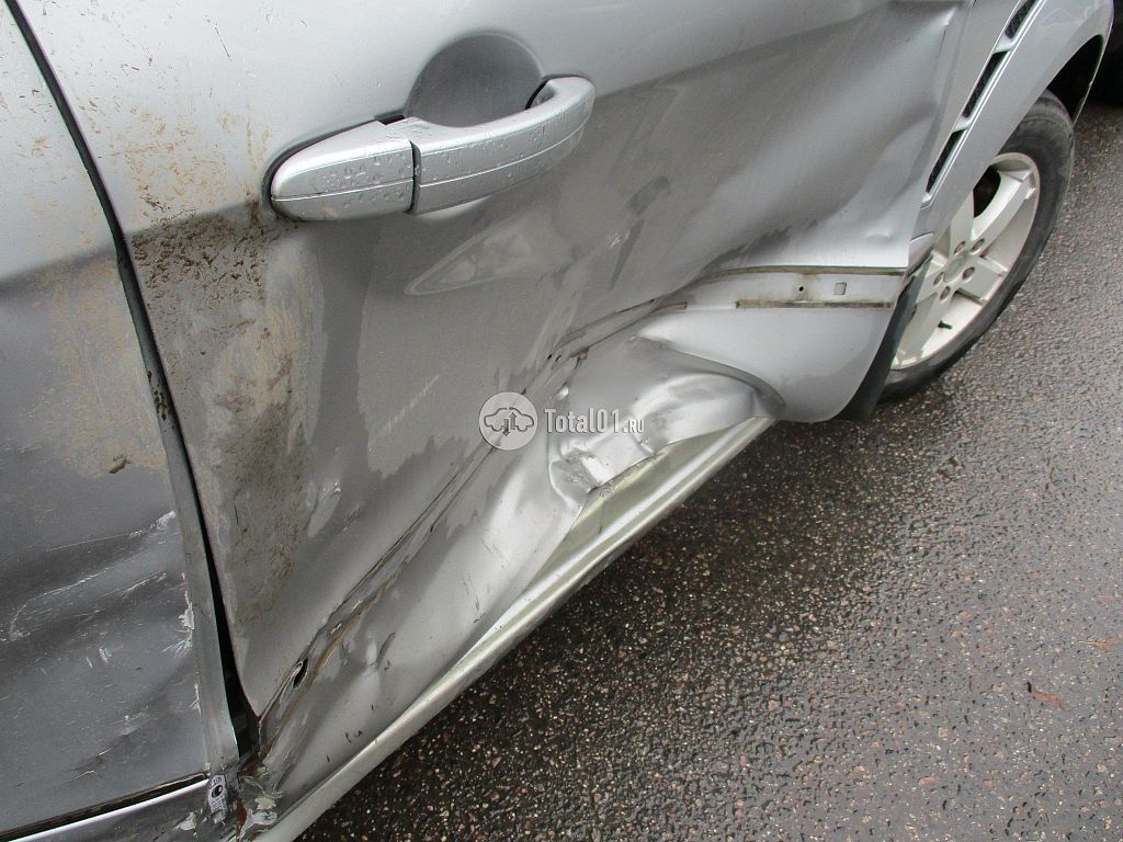 Фото Ford S-MAX 18