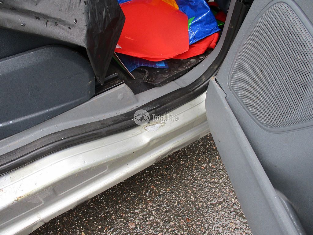 Фото Ford S-MAX 98