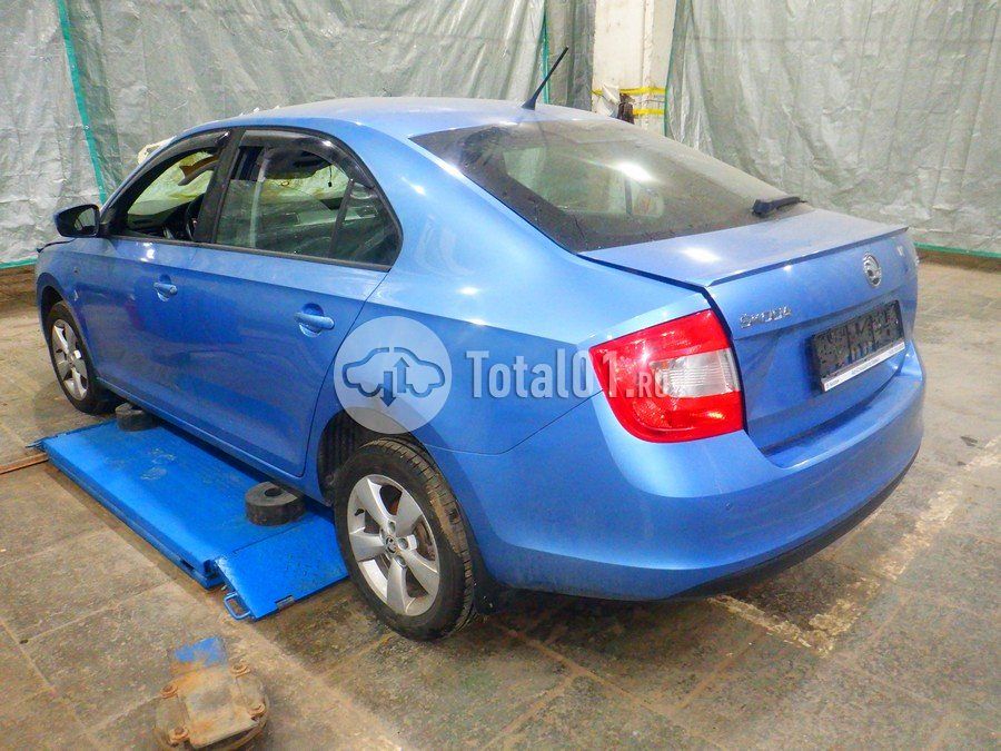 Фото Skoda Rapid 14