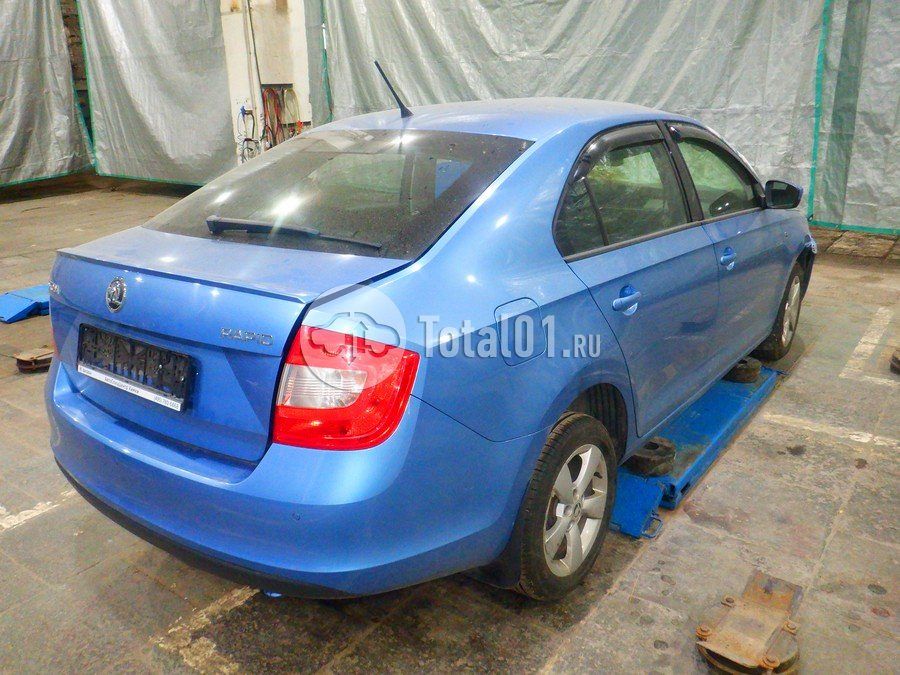 Фото Skoda Rapid 16