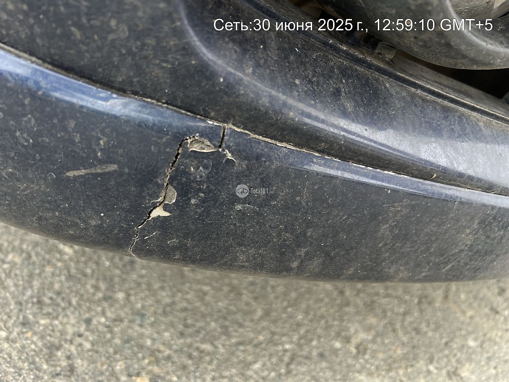 Фото Nissan Gloria 136
