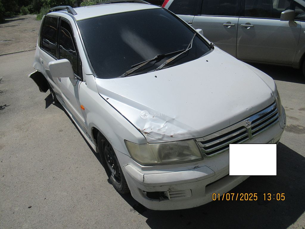 Фото Mitsubishi Chariot Grandis 4