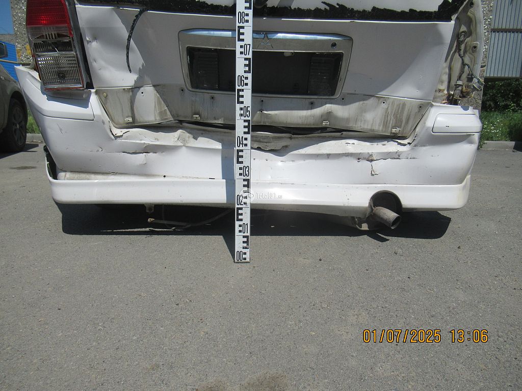 Фото Mitsubishi Chariot Grandis 12