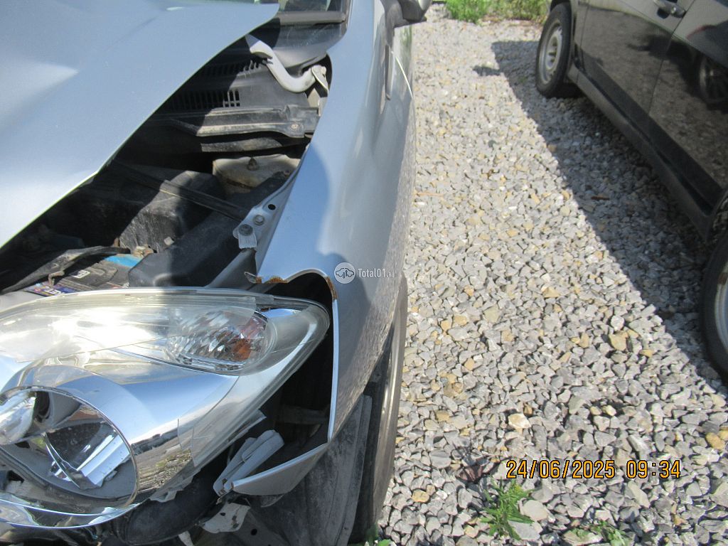 Фото Toyota Corolla Spacio 80