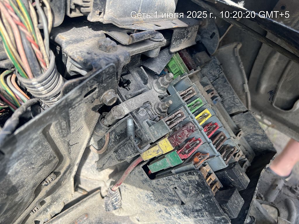Фото Peugeot 607 198