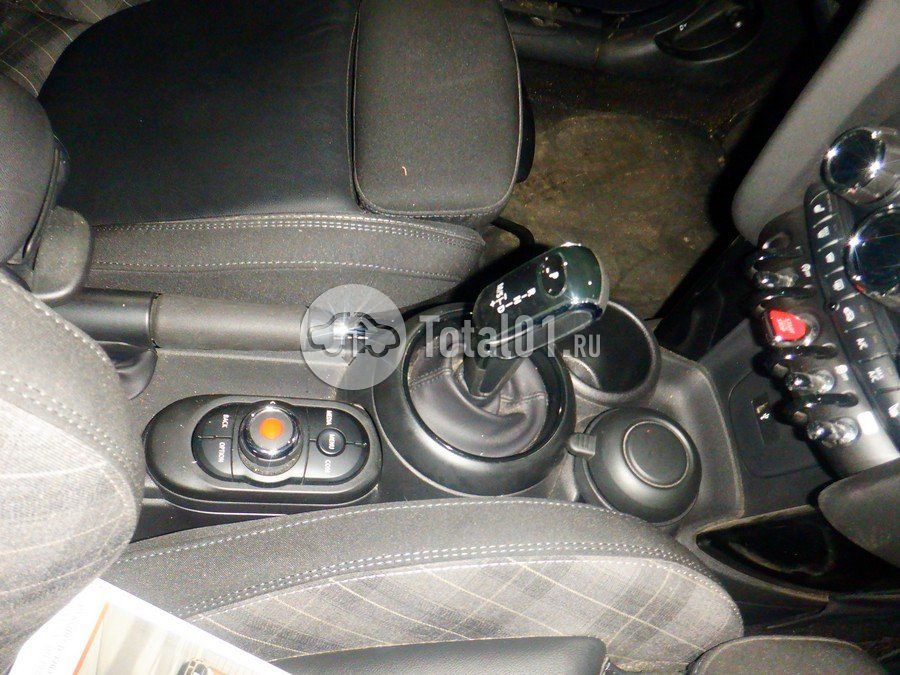 Фото MINI Cooper 26