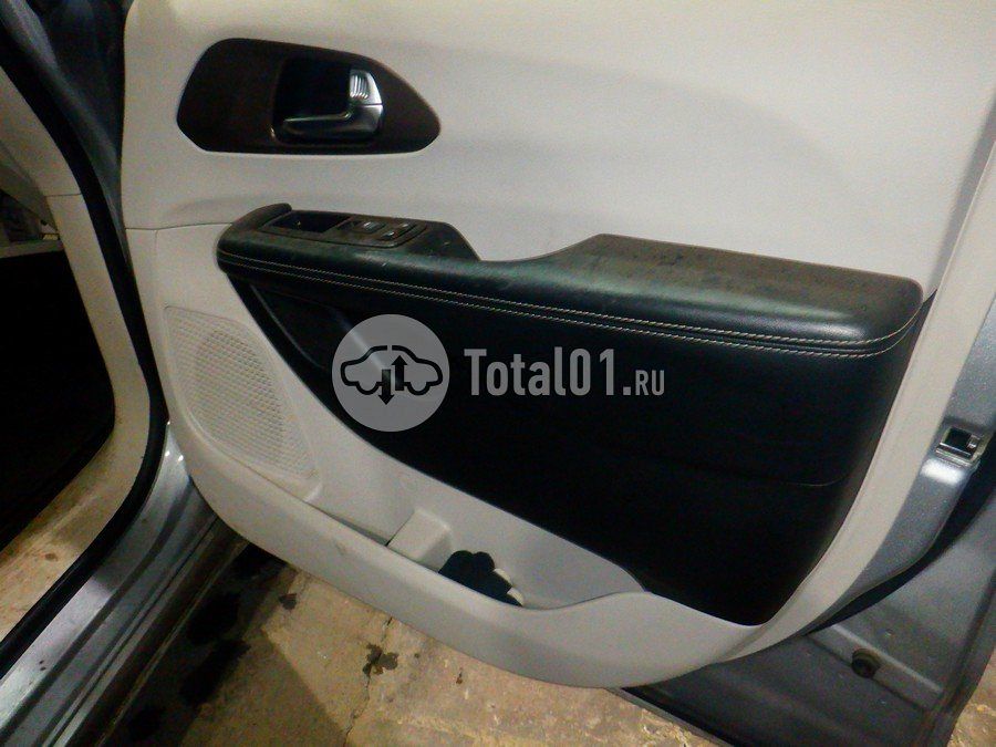 Фото Chrysler Voyager 20