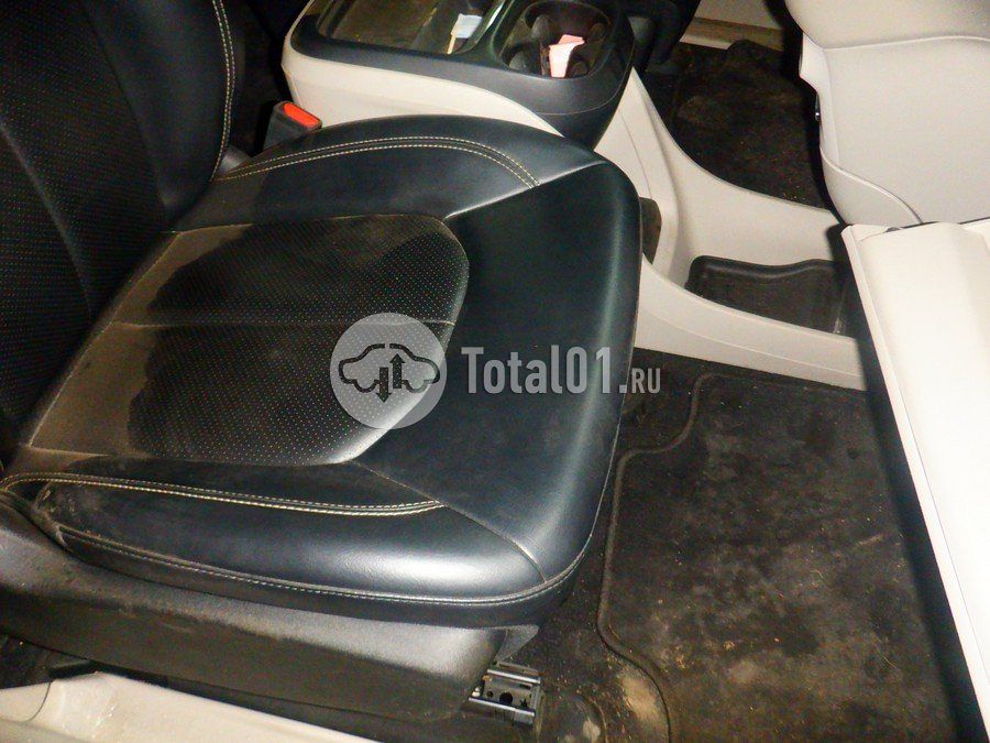 Фото Chrysler Voyager 24