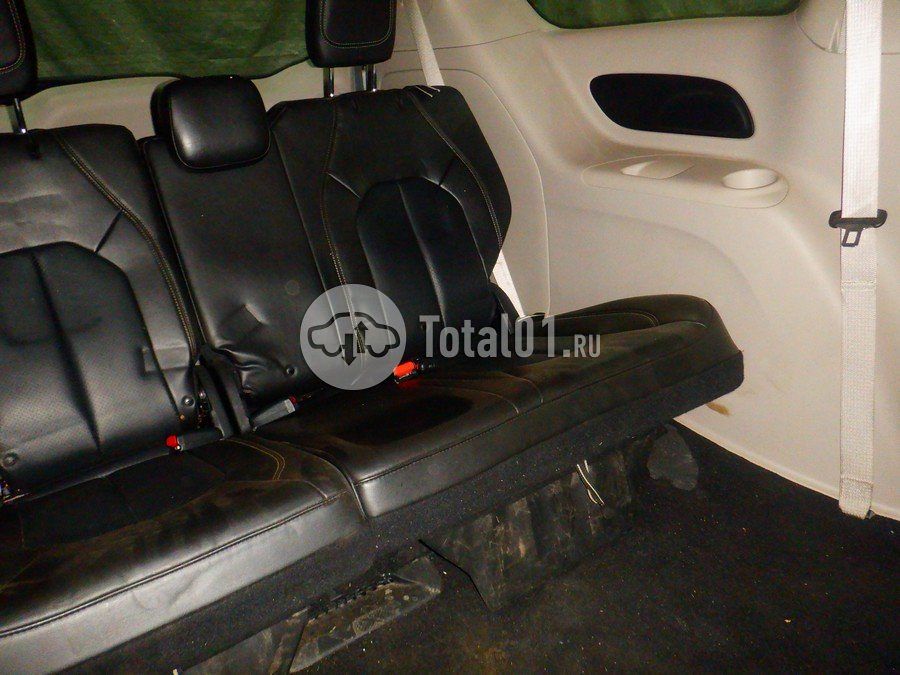 Фото Chrysler Voyager 52