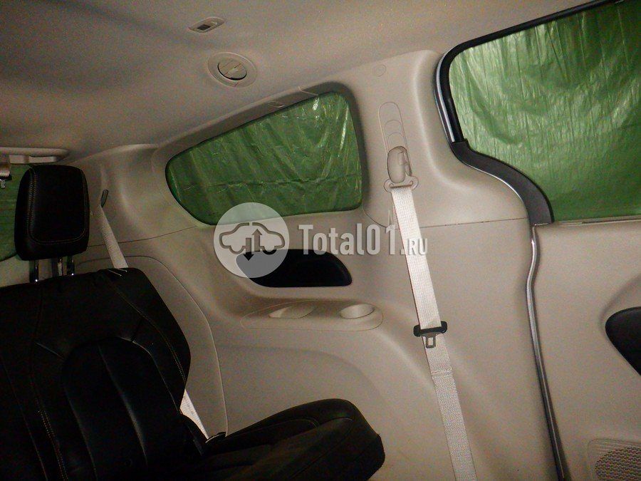 Фото Chrysler Voyager 54